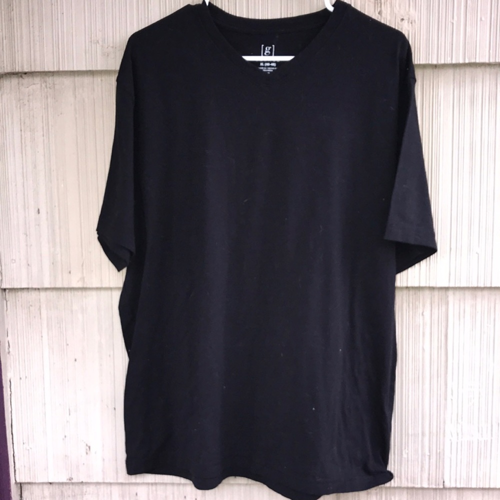 ✅George V Neck Tee